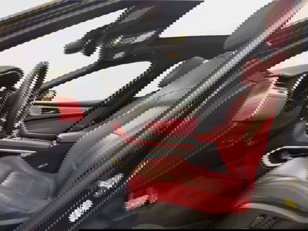 Jaguar F-Pace usata a Siena (12)