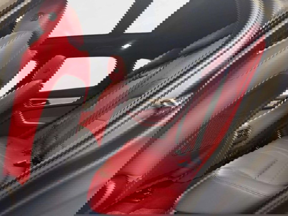 Jaguar F-Pace usata a Siena (13)