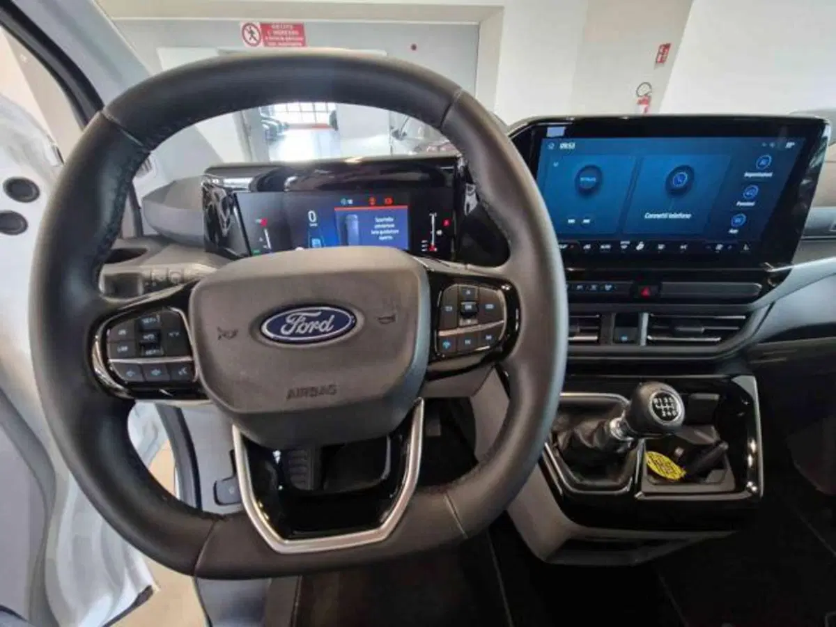Ford Tourneo Custom usata a Bologna (10)