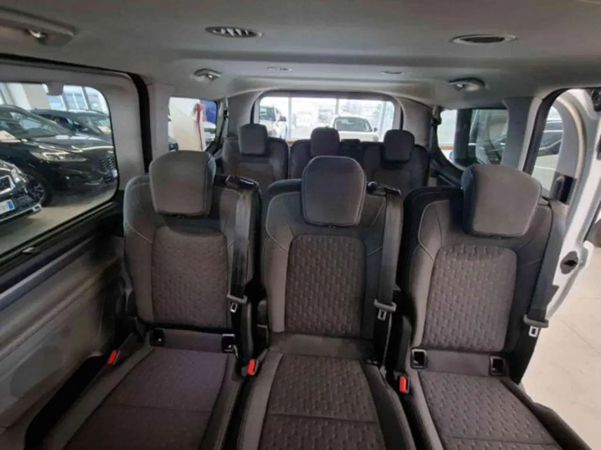 Ford Tourneo Custom usata a Bologna (14)