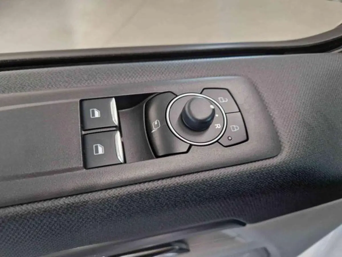 Ford Tourneo Custom usata a Bologna (17)