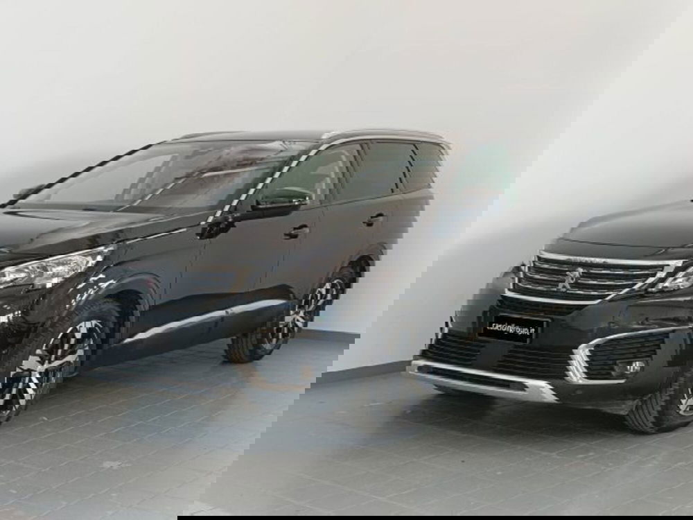 Peugeot 5008 usata a Teramo