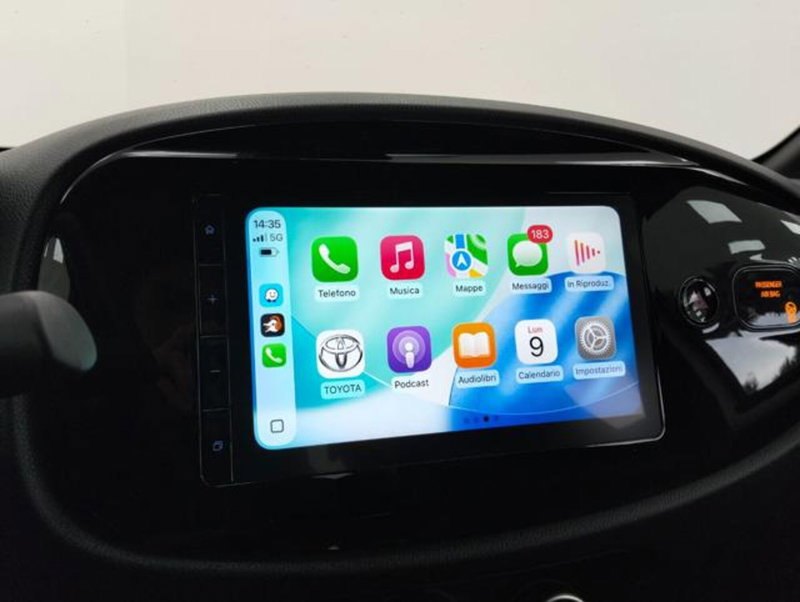 Toyota Aygo X usata a Como (13)