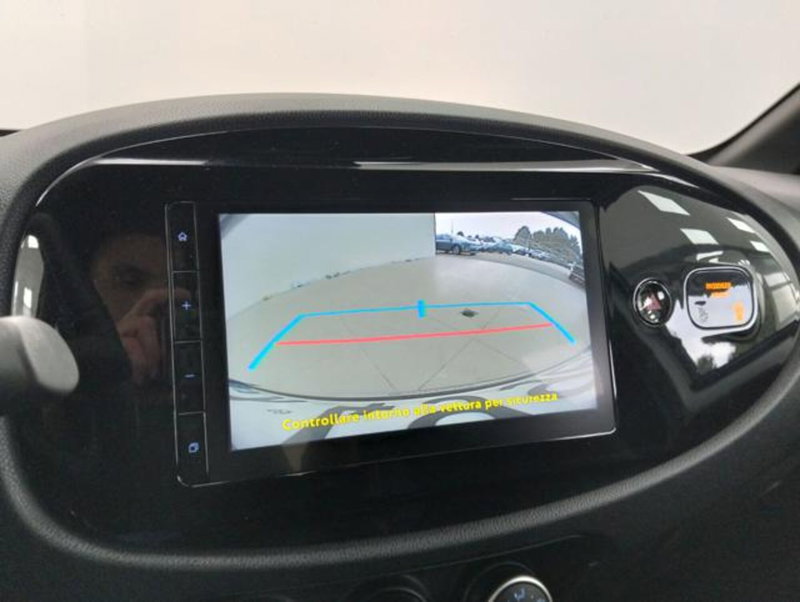 Toyota Aygo X usata a Como (16)