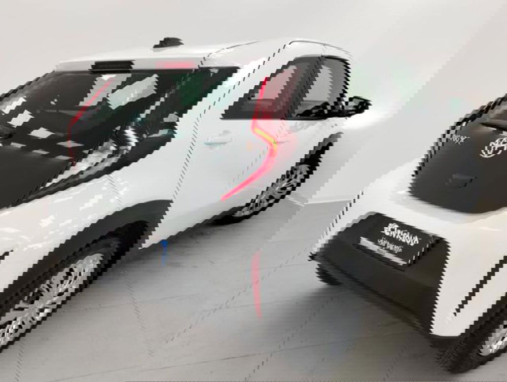 Toyota Aygo X usata a Como (2)