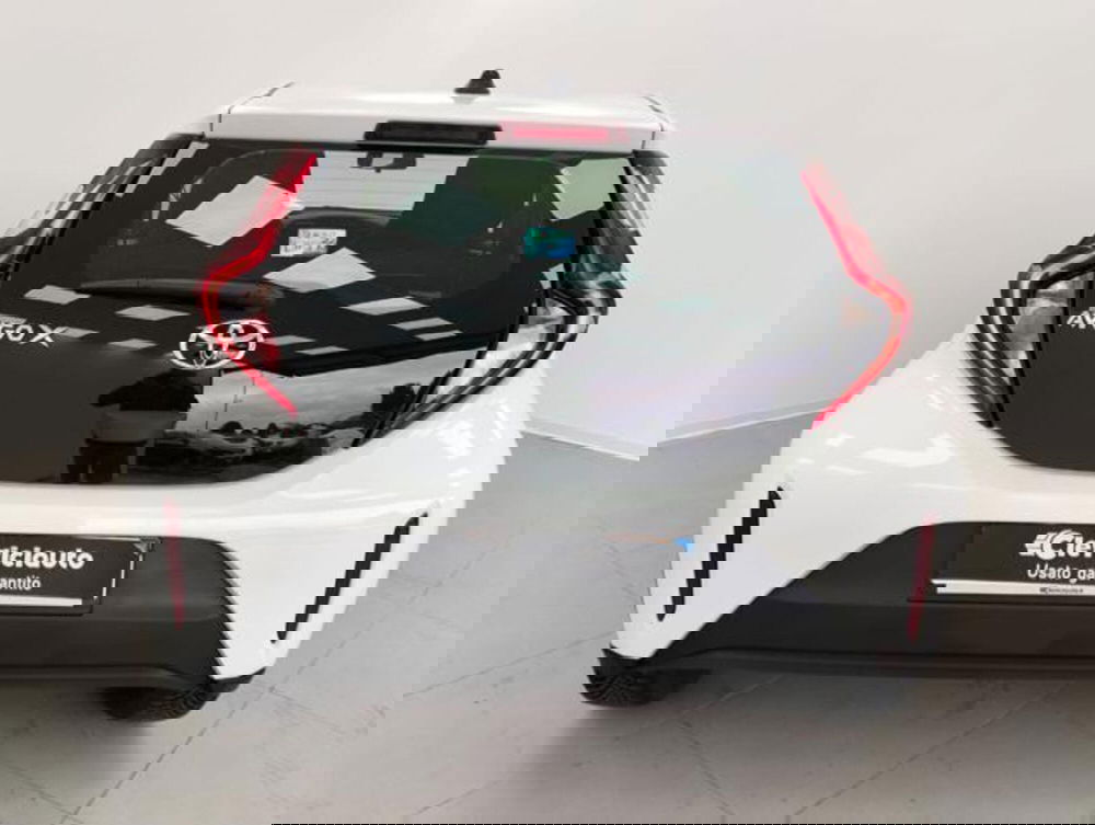 Toyota Aygo X usata a Como (7)