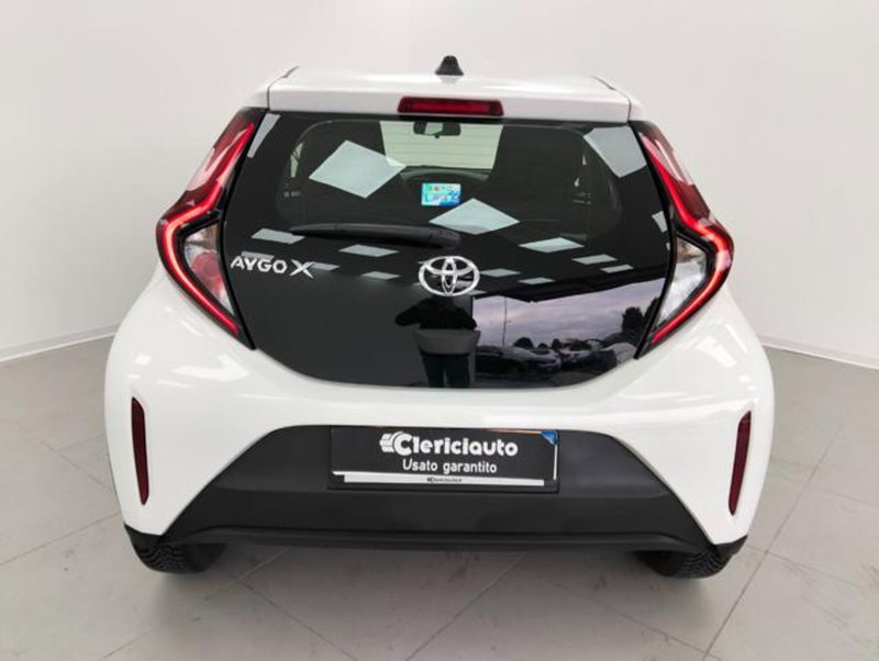 Toyota Aygo X usata a Como (7)