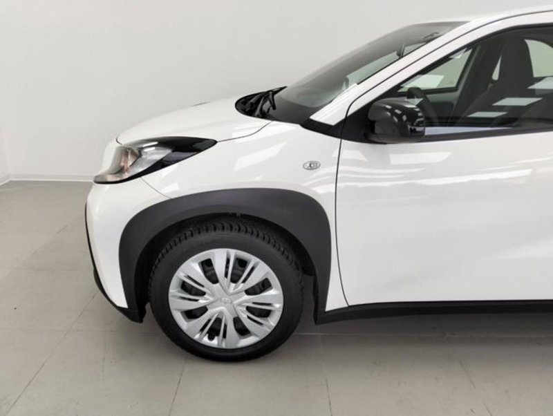 Toyota Aygo X usata a Como (9)