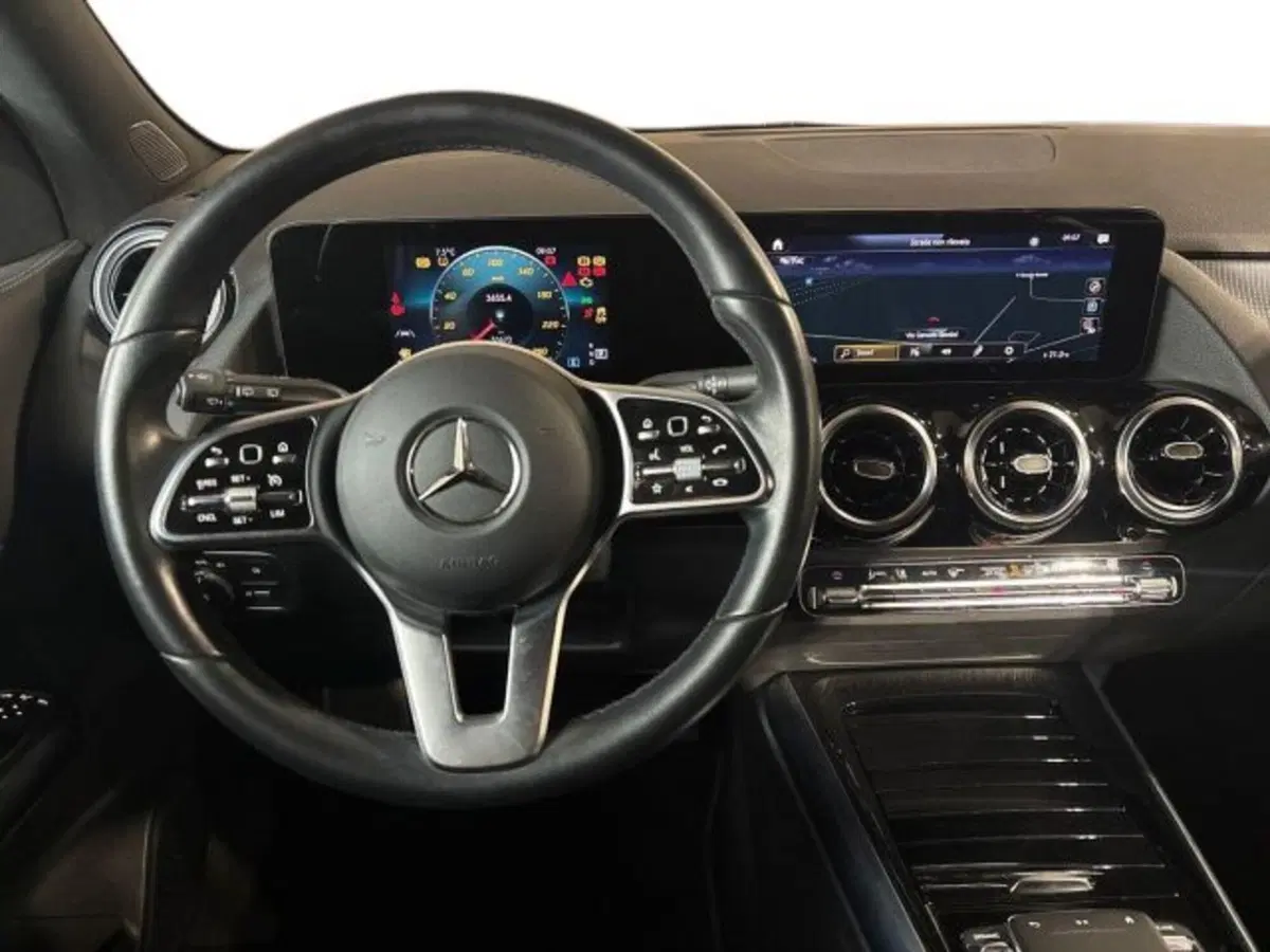 Mercedes-Benz GLA SUV usata a Bologna (11)