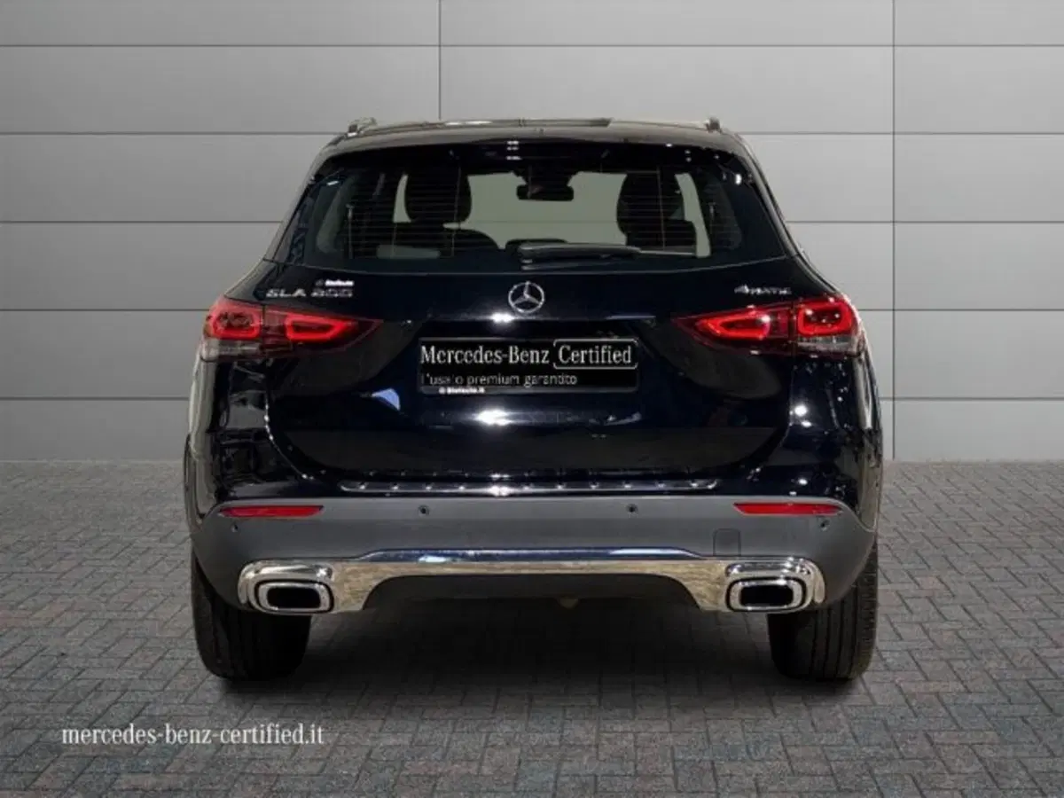 Mercedes-Benz GLA SUV usata a Bologna (4)