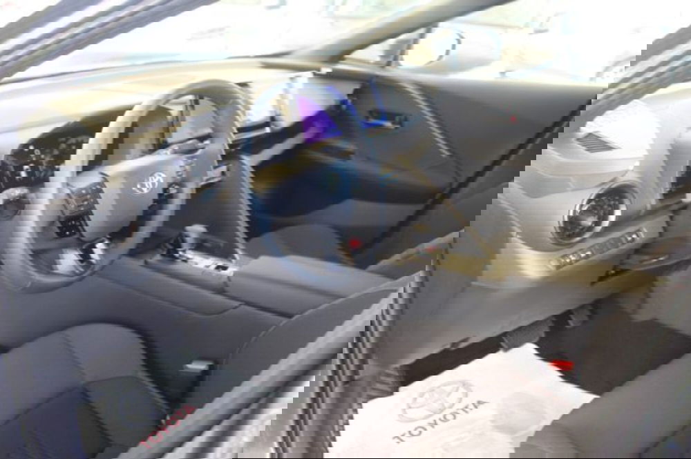 Toyota Toyota C-HR usata a Roma (10)