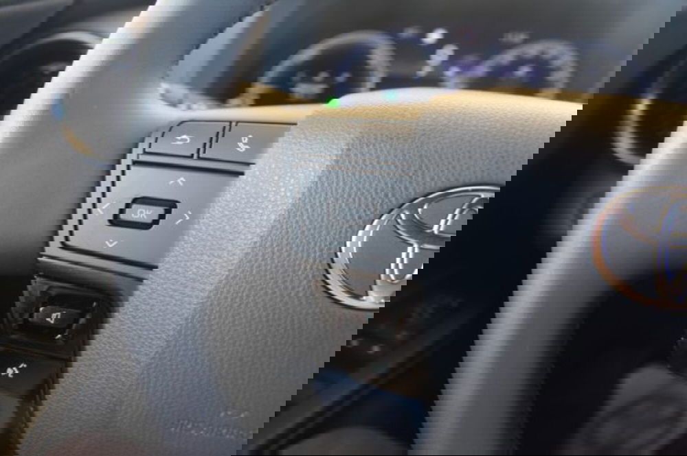 Toyota Toyota C-HR usata a Roma (15)