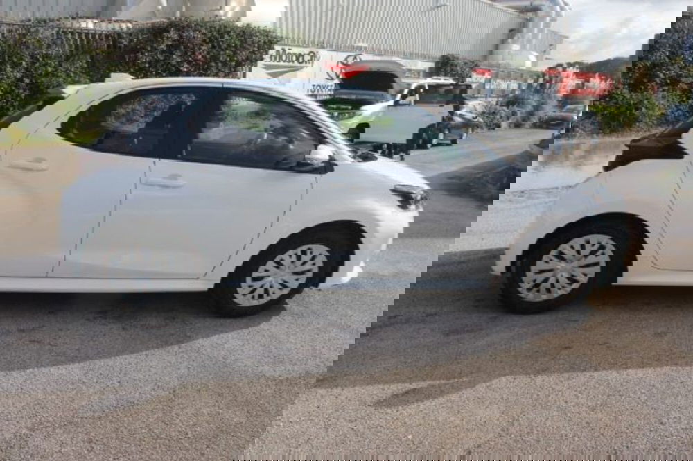 Toyota Yaris Cross usata a Roma (14)