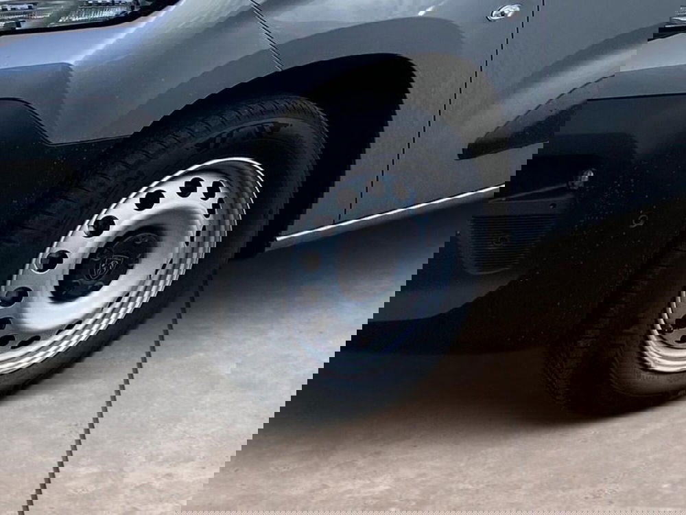 Peugeot Partner Furgone nuova a Torino (15)