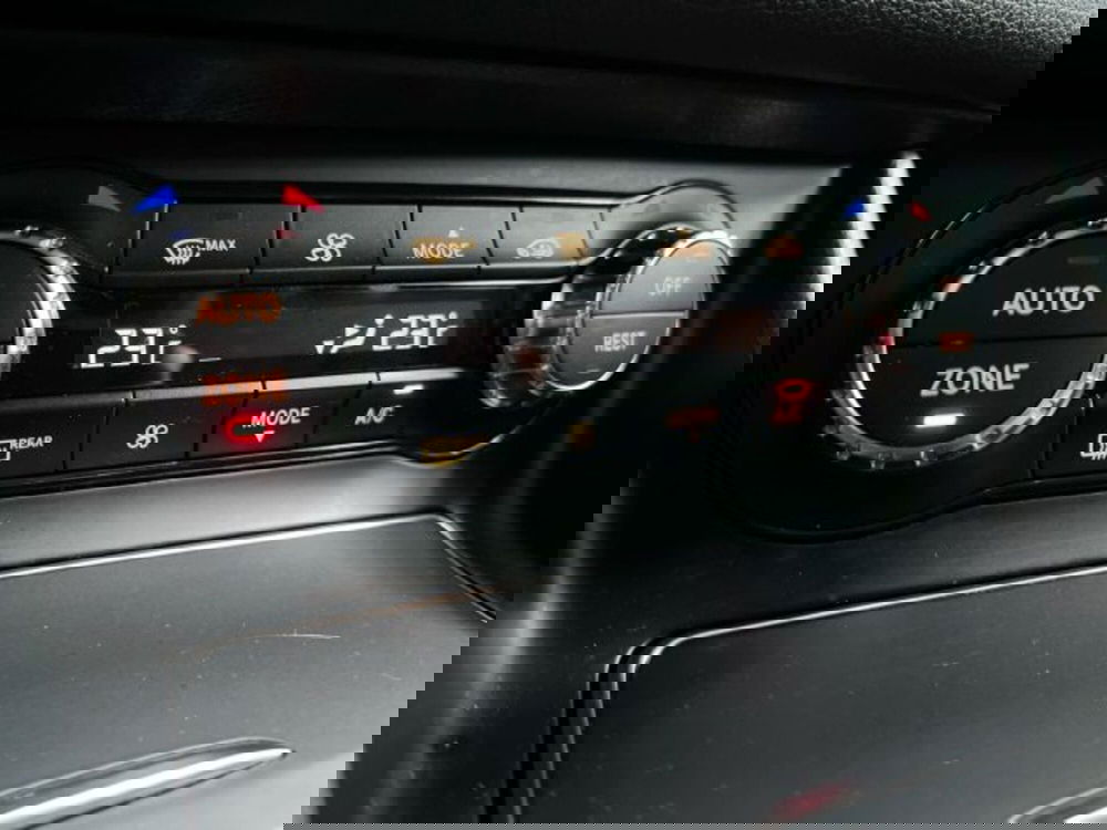 Mercedes-Benz GLA SUV usata a Verona (14)