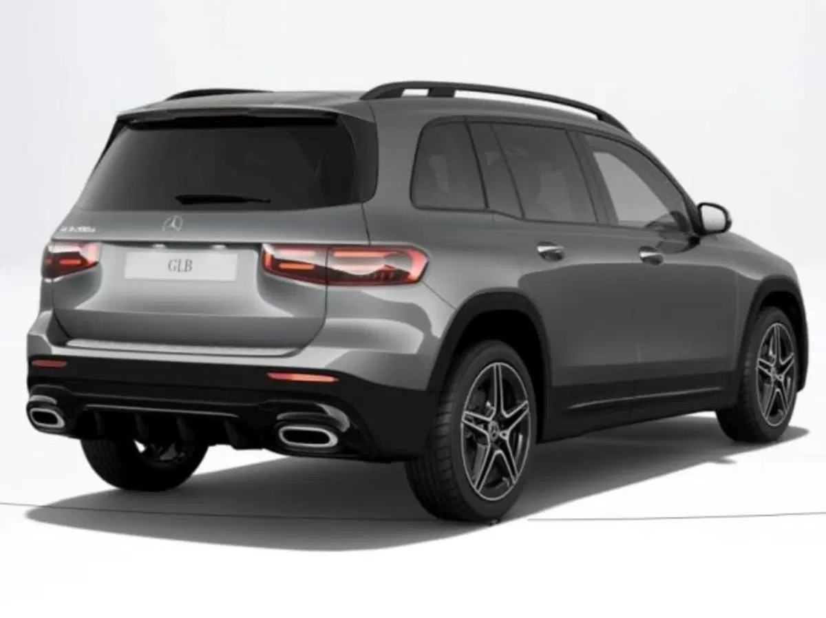 Mercedes-Benz GLB nuova a Verona (2)
