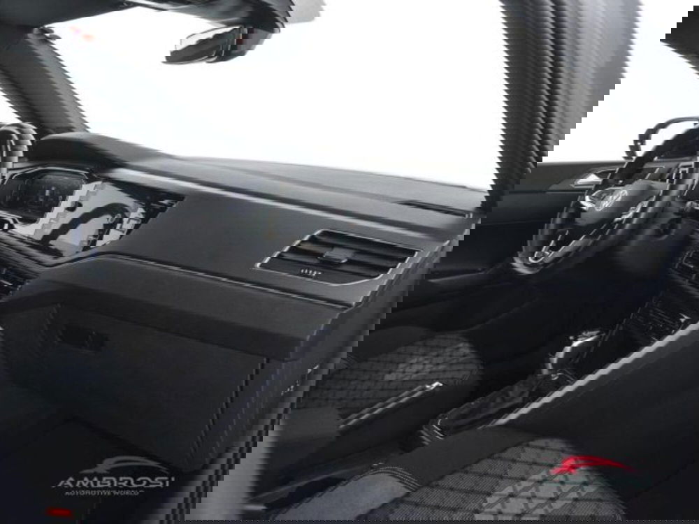 Volkswagen Taigo usata a Perugia (12)