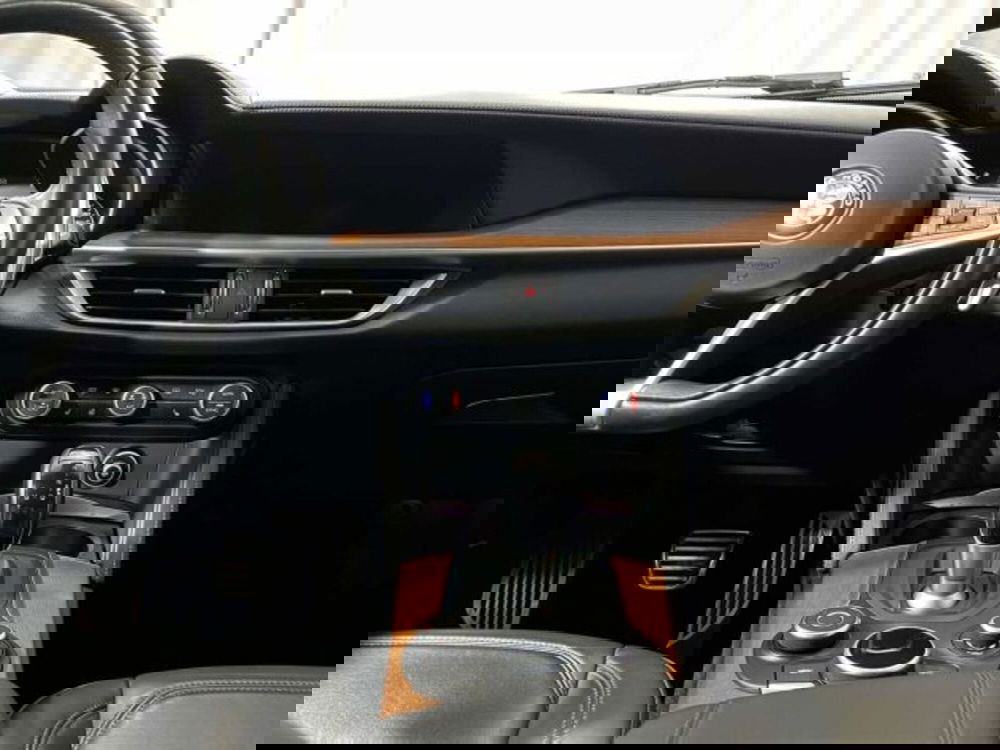 Alfa Romeo Stelvio usata a Sondrio (14)