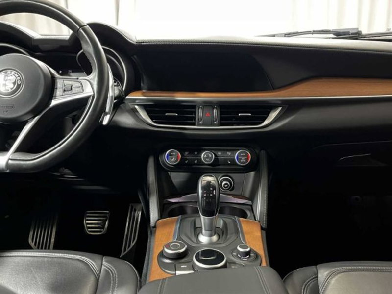 Alfa Romeo Stelvio usata a Sondrio (14)