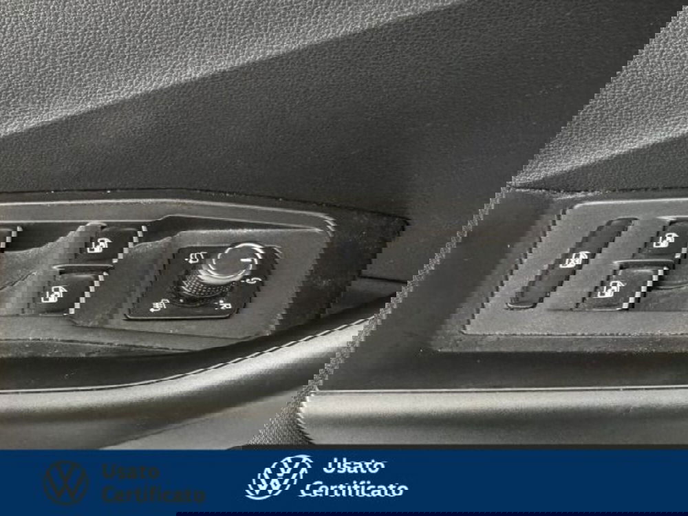 Volkswagen T-Roc usata a Vicenza (12)