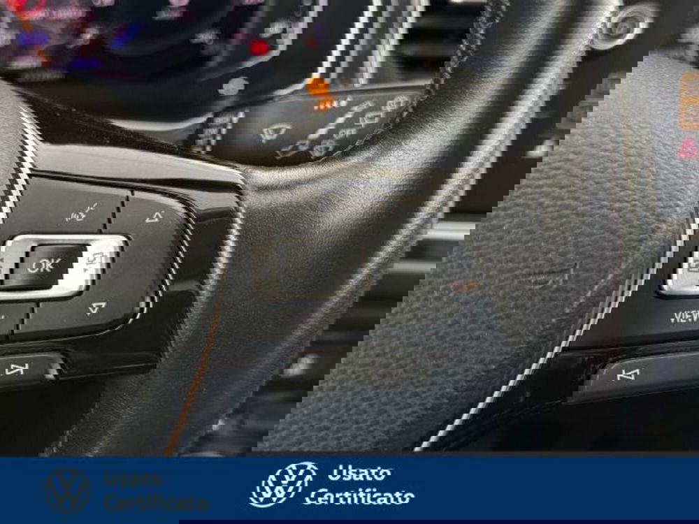 Volkswagen T-Roc usata a Vicenza (18)