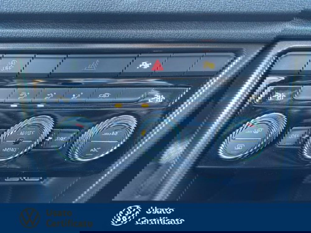 Volkswagen T-Roc usata a Vicenza (17)