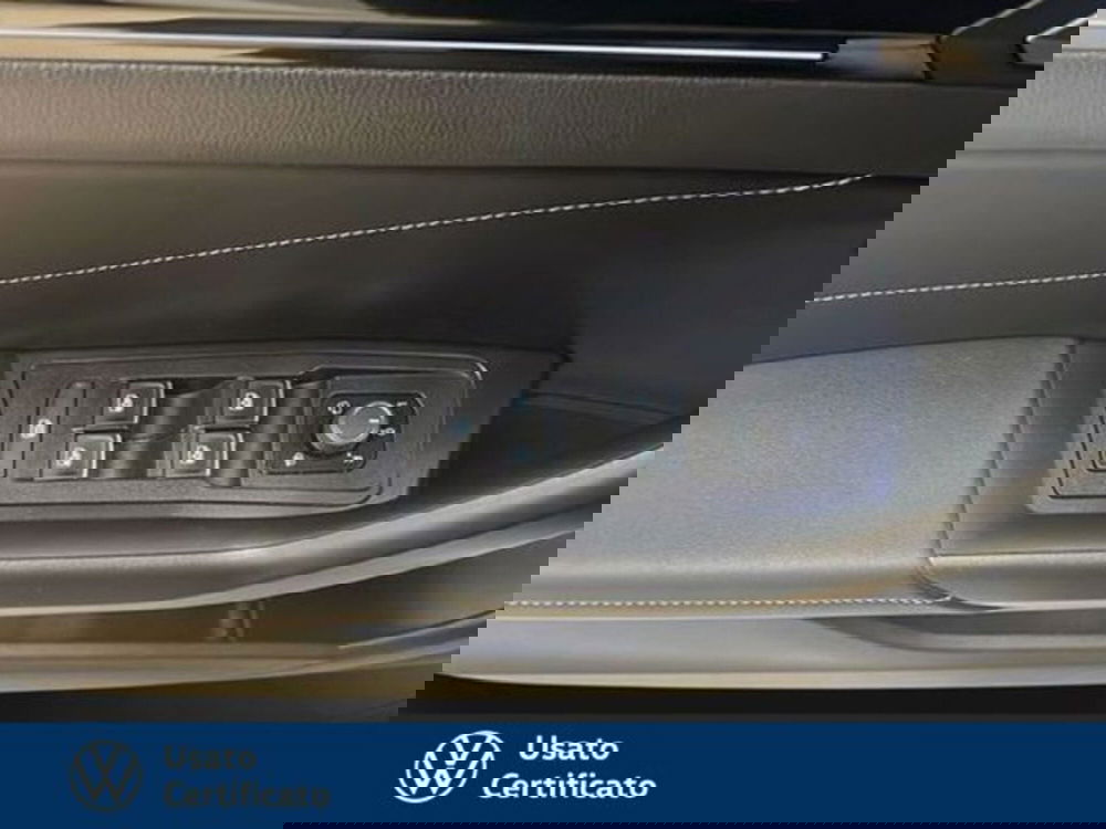 Volkswagen T-Roc usata a Vicenza (18)