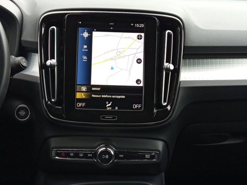 Volvo XC40 usata a Frosinone (9)