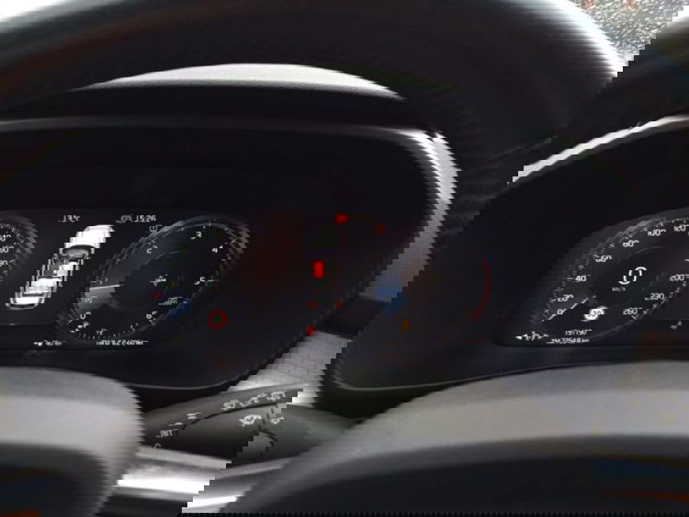 Volvo XC40 usata a Frosinone (14)