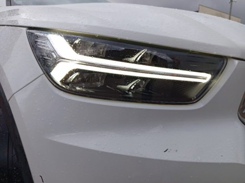 Volvo XC40 usata a Frosinone (11)