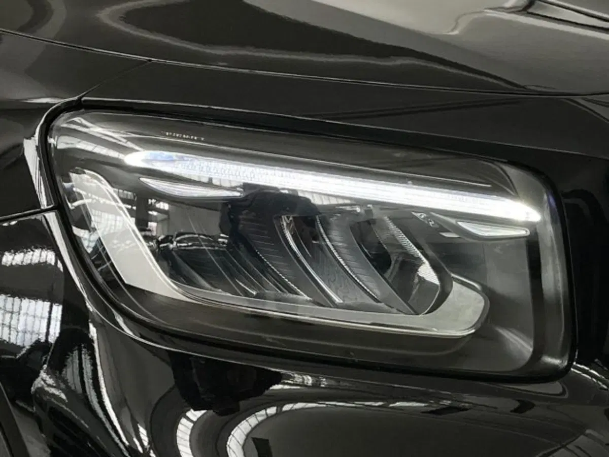 Mercedes-Benz GLB usata a Verona (17)