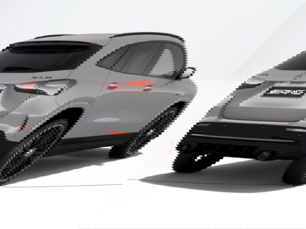 Mercedes-Benz GLA SUV nuova a Verona (2)