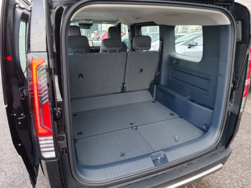 Kia PV5 nuova a Vicenza (13)