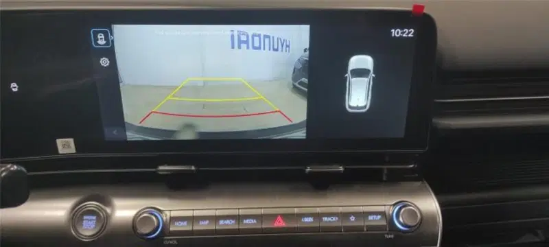 Hyundai Kona nuova a Bari (17)
