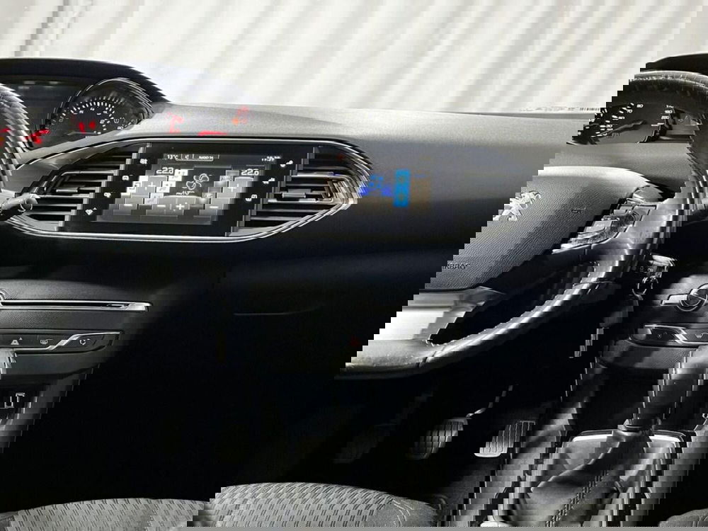 Peugeot 308 SW usata a Sondrio (14)