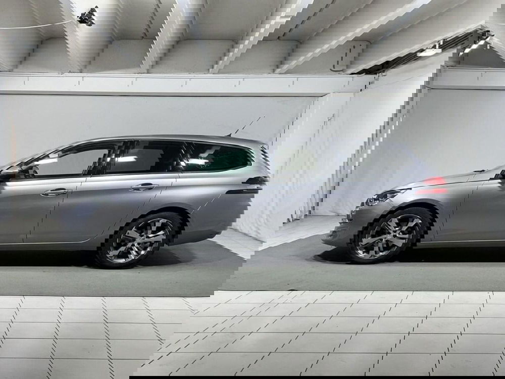 Peugeot 308 SW usata a Sondrio (2)