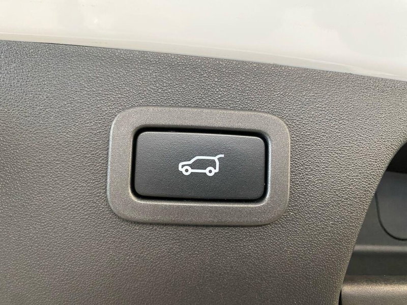 Jaguar E-Pace usata a Torino (10)