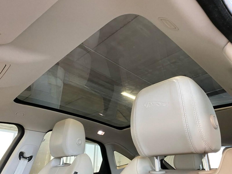 Jaguar E-Pace usata a Torino (15)