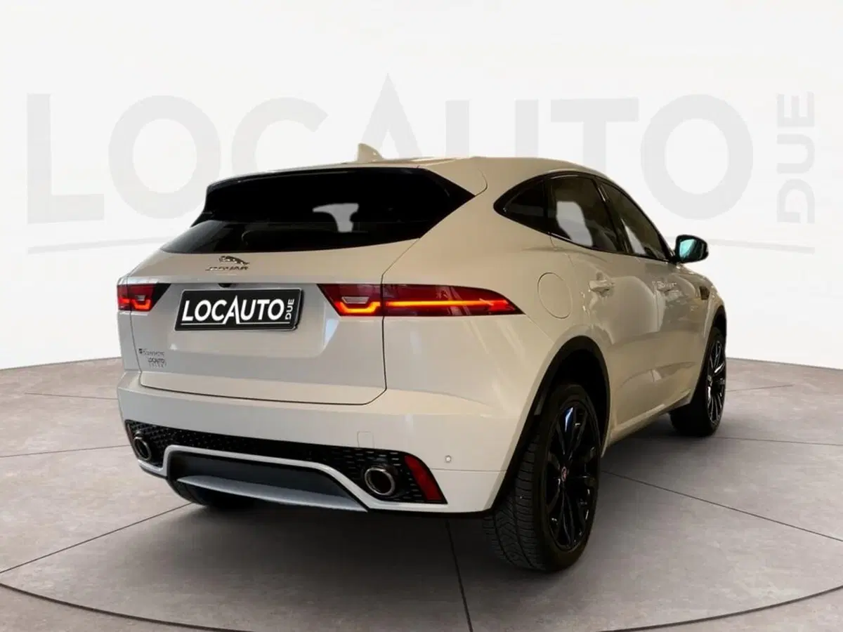 Jaguar E-Pace usata a Torino (4)