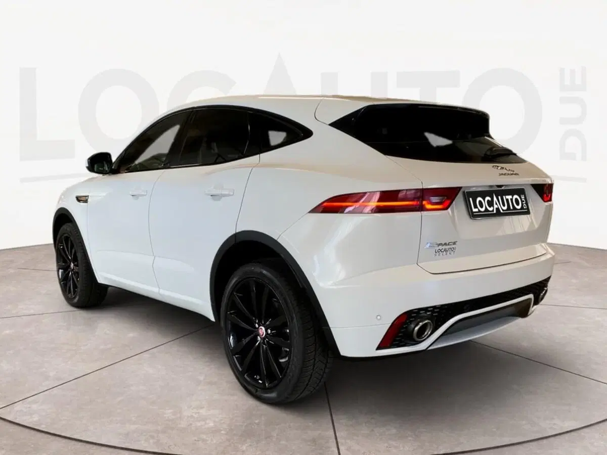 Jaguar E-Pace usata a Torino (5)