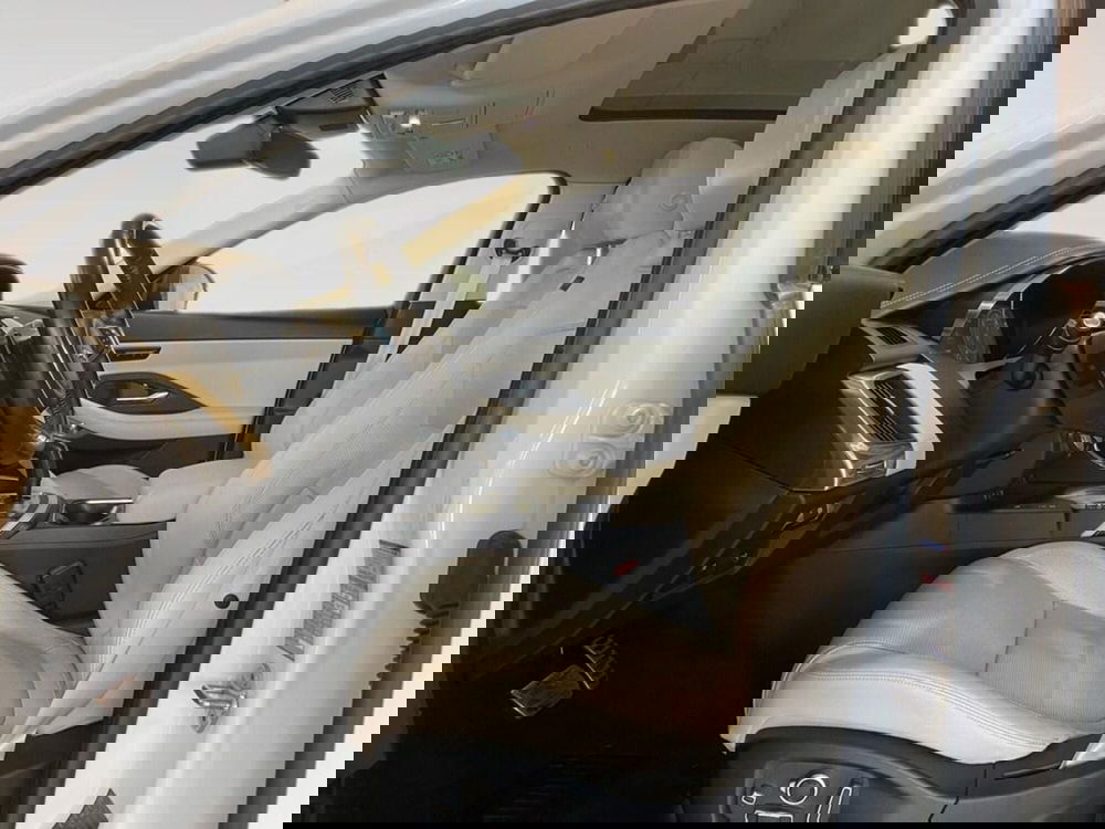 Jaguar E-Pace usata a Torino (7)