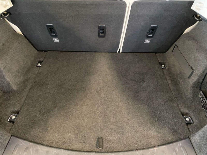 Jaguar E-Pace usata a Torino (9)