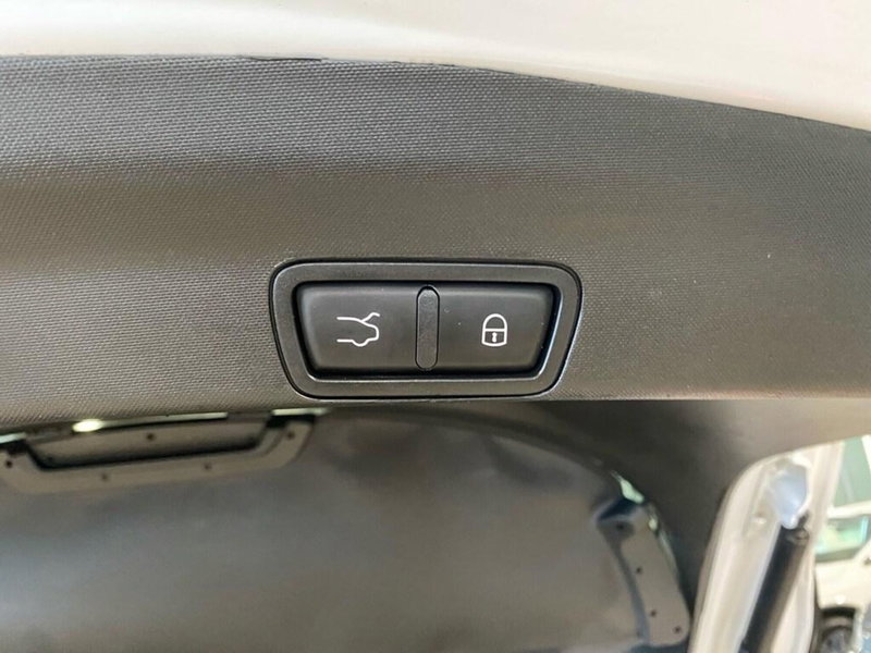 Alfa Romeo Stelvio usata a Torino (14)