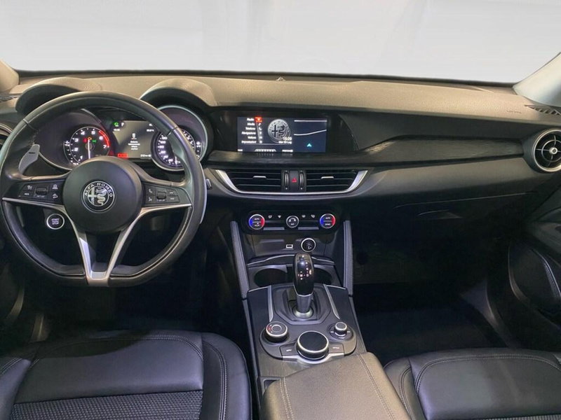 Alfa Romeo Stelvio usata a Torino (6)