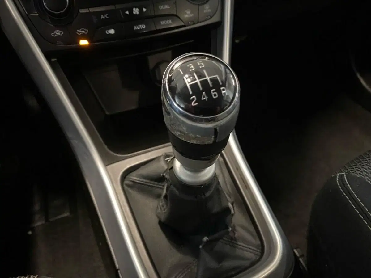 Suzuki S-Cross usata a Torino (11)