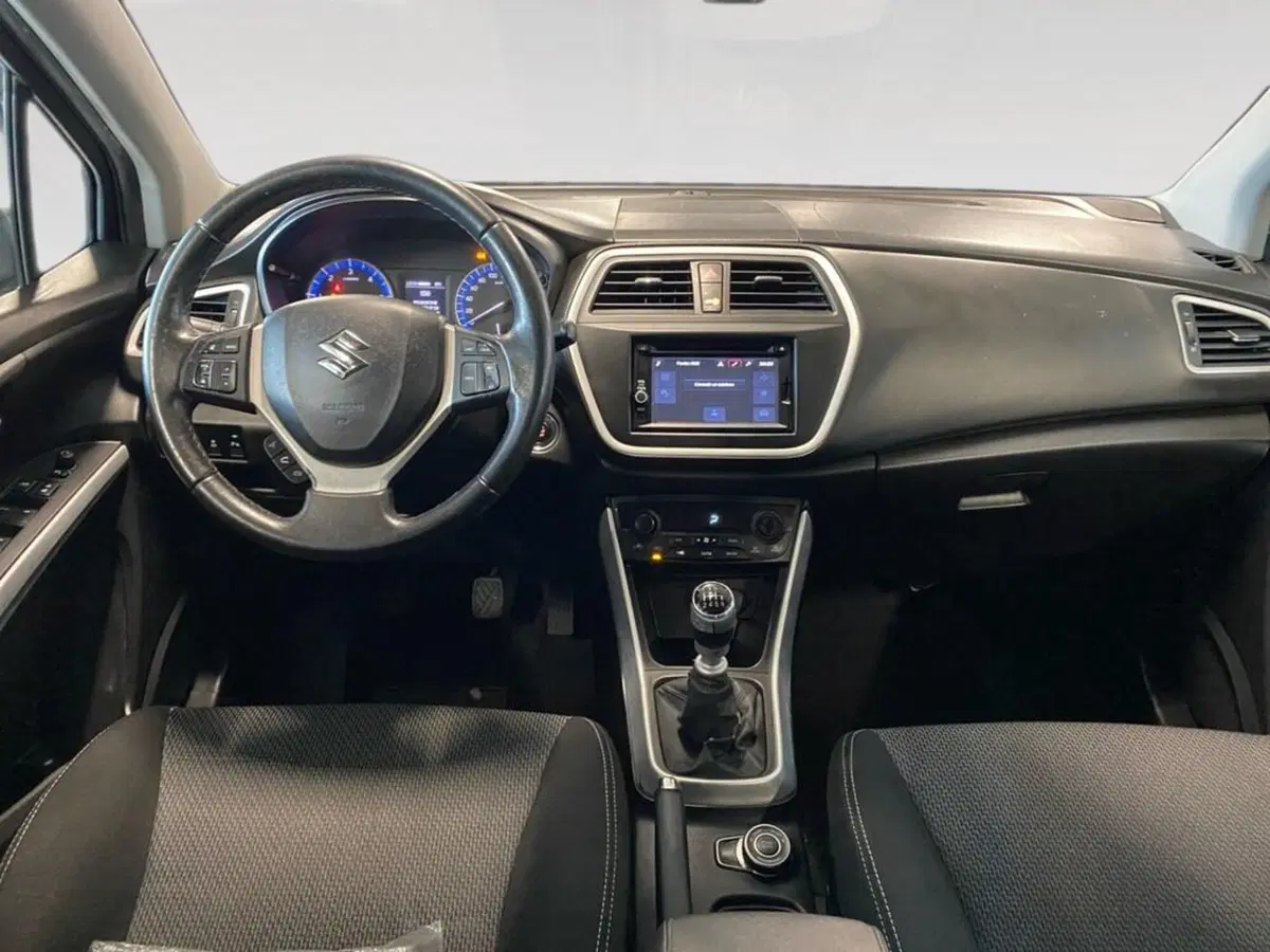 Suzuki S-Cross usata a Torino (5)