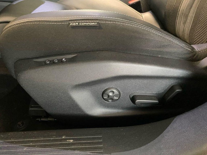 Peugeot 308 SW usata a Torino (12)