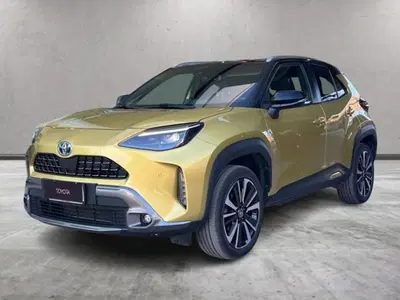 Toyota Yaris Cross 1.5 Hybrid 5p. E-CVT AWD-i Premiere del 2022 usata a Sassari