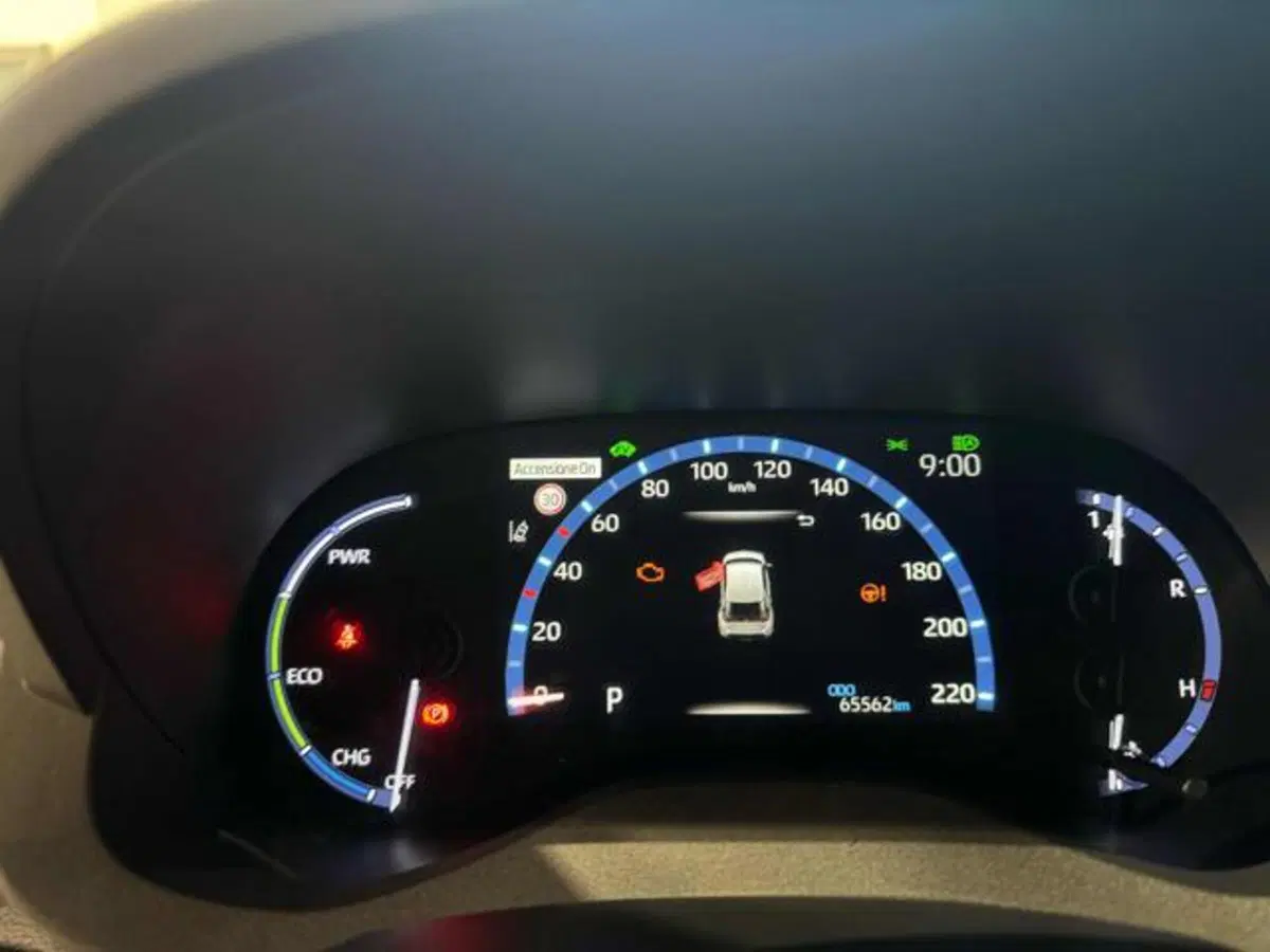 Toyota Yaris Cross usata a Sassari (8)