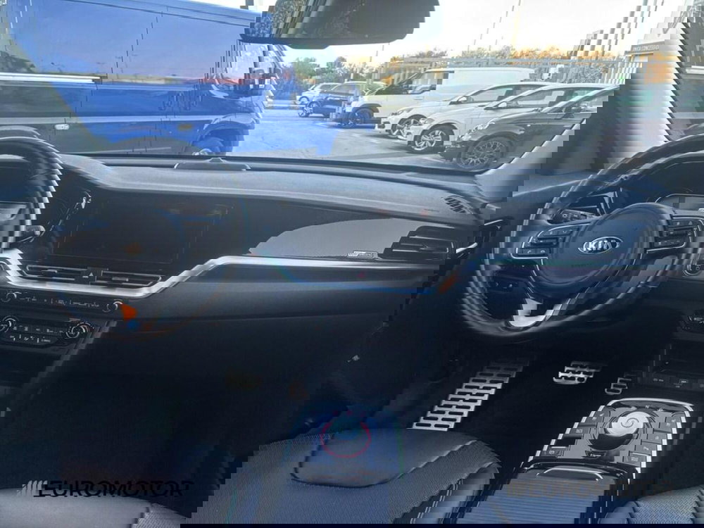 Kia e-Niro usata a Bari (12)